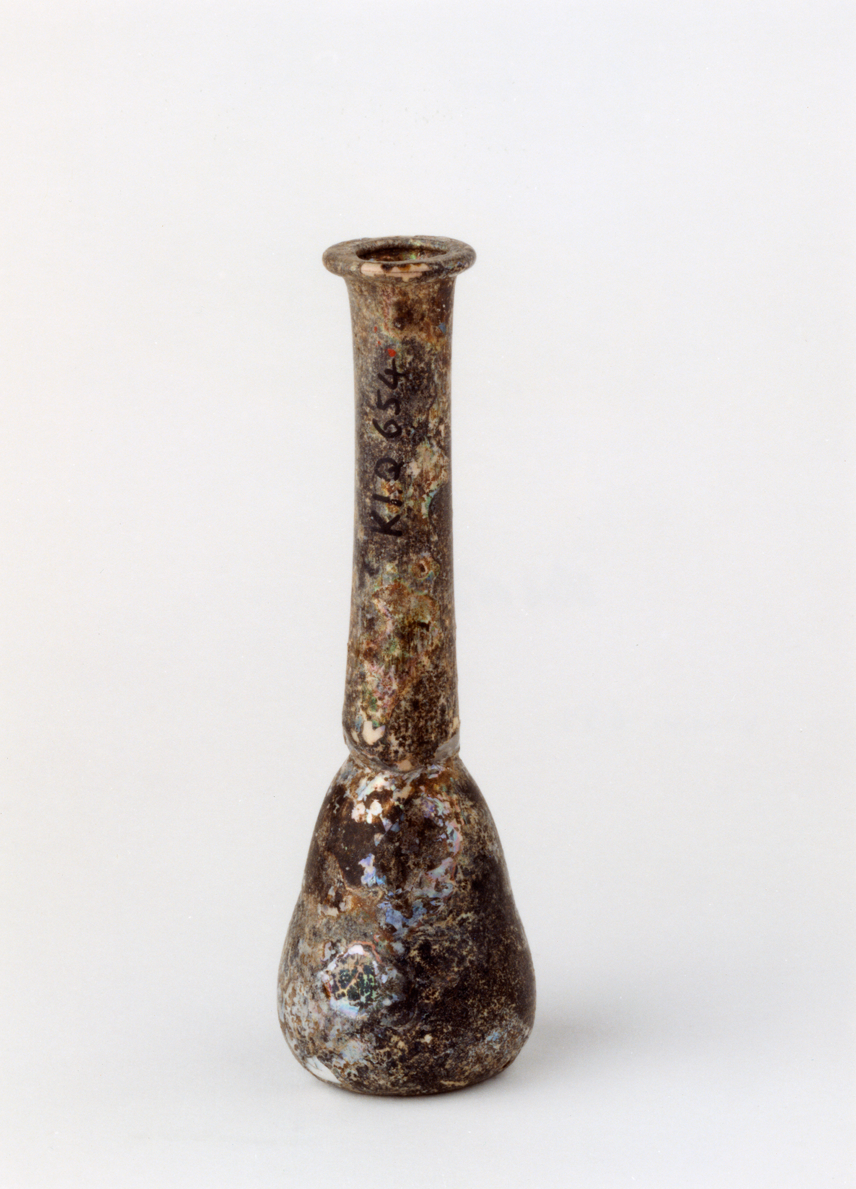Unguentarium antique à panse piriforme