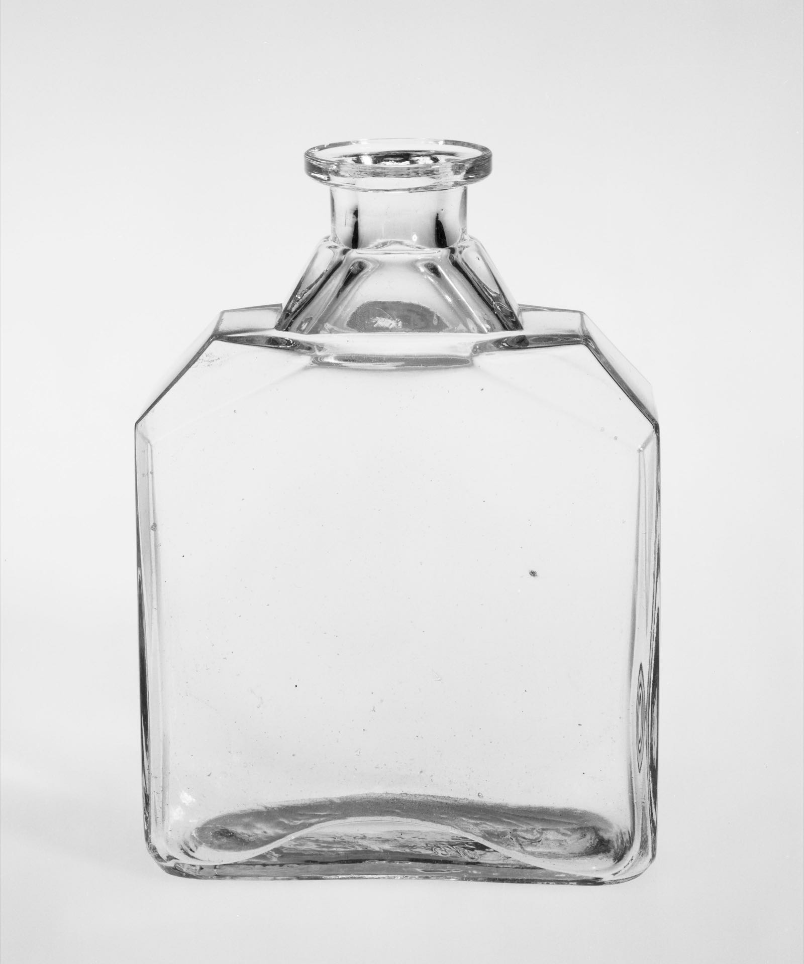 Flacon de verre par Millot pour l'Eau de Cologne Primiale, France, fin du 19e siècle